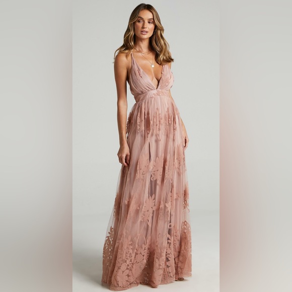 Engagement dress - Picture 7 of 8